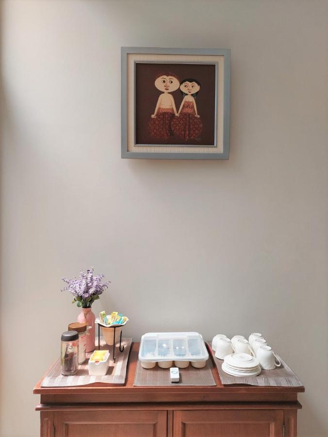 Via Renata Prapanca Tempat Tidur & Sarapan